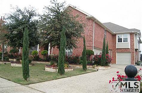 4th image of 517 Carrington Ln