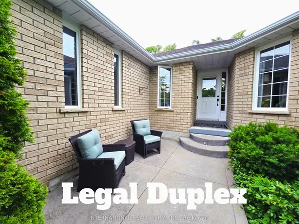 132 Esther Dr, Barrie, ON L4N 0V5