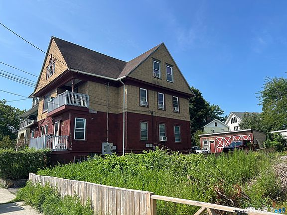 3rd image of 20 Reed Street