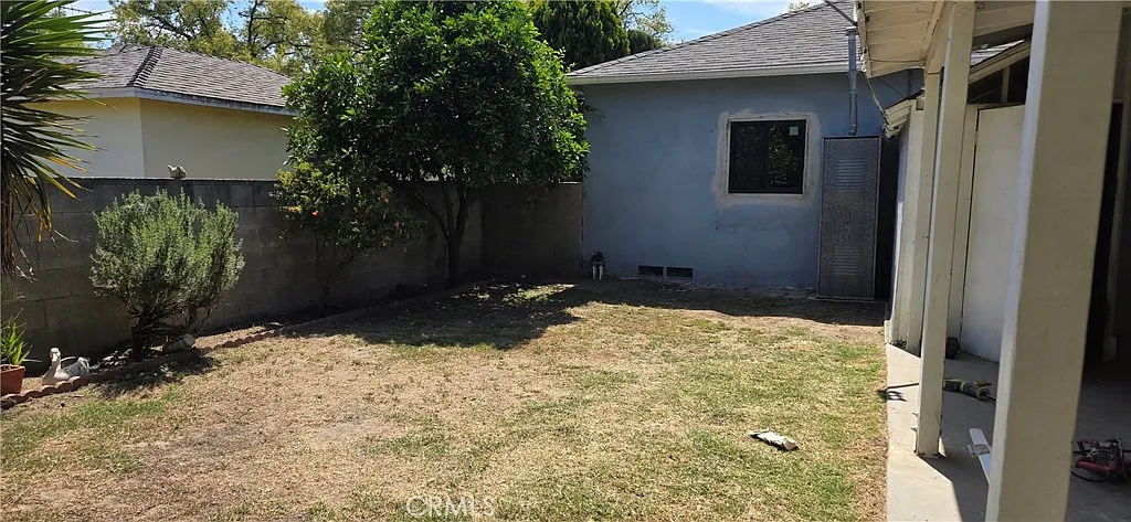 3 bed, 1315 sqft, $3,500 — Photo 2