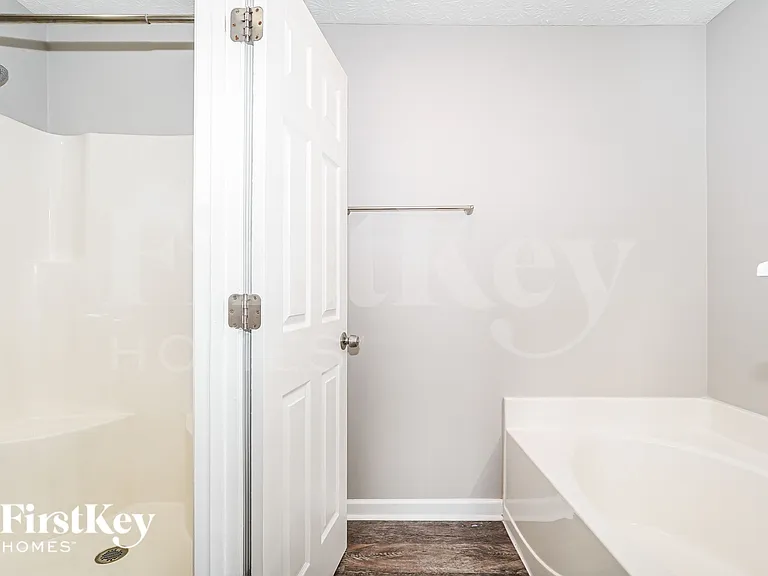 3253 Kady Ln — Photo 17