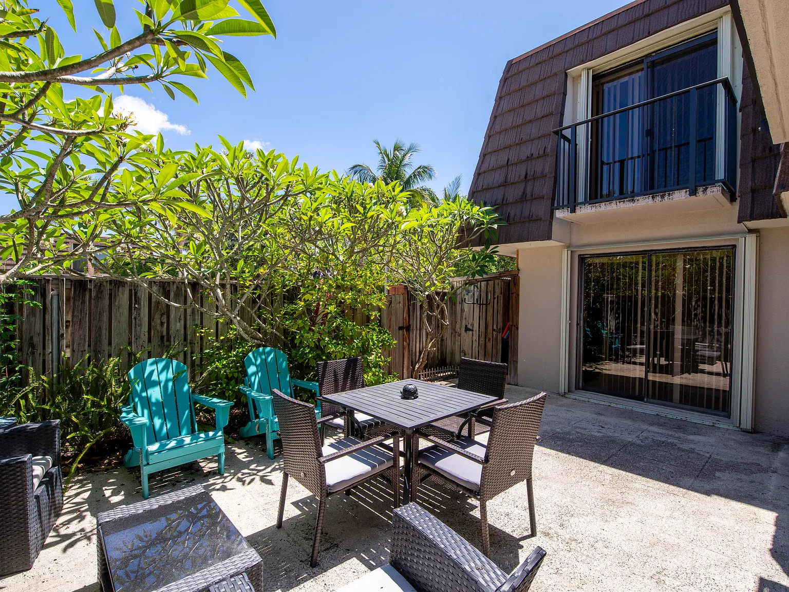 2 bed, 2.5 bath, 1188 sqft, $5,000 — Photo 3