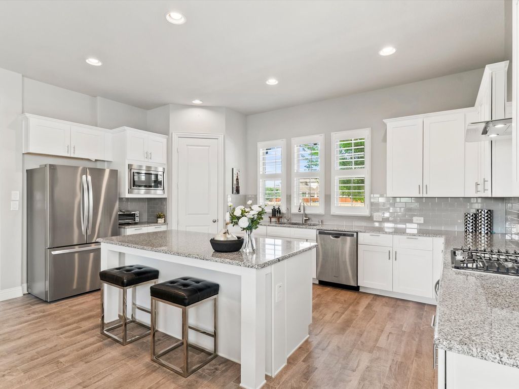 12767 Royal Oaks Ln, Farmers Branch, TX - View 6