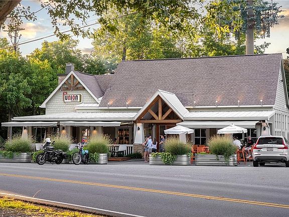 3rd image of 16685 Hopewell Rd