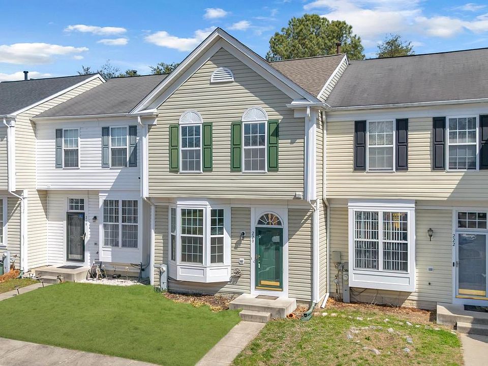 1st image of 220 Arcadia Shores Cir