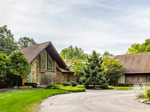 11197 Estancia Way, Carmel, IN 46032