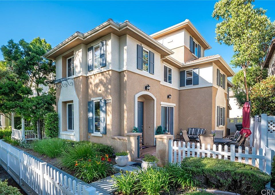 1st image of 40079 Ashville Ln