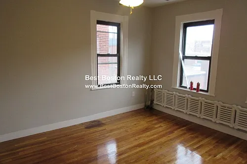 48 John F Kennedy St #15 Photo 1