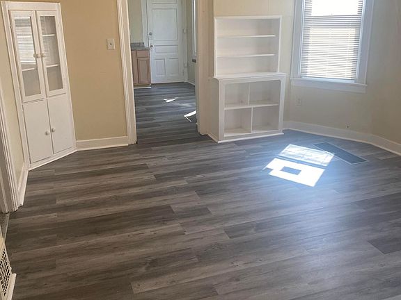 3rd image of 303 Wyoming Ave #2