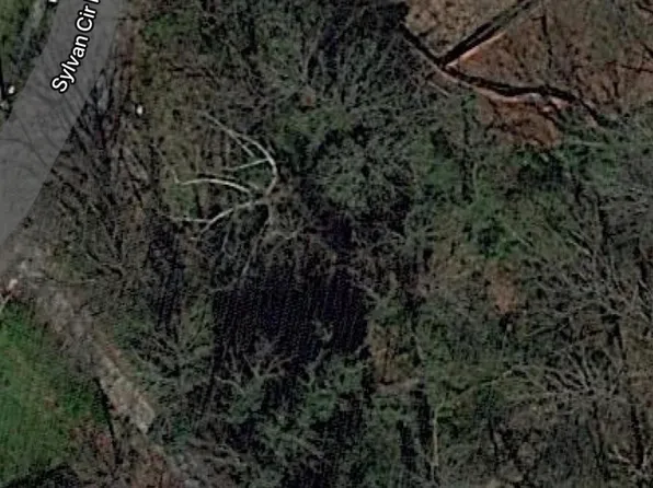 1424 Sylvan Cir, Atlanta, GA 30319