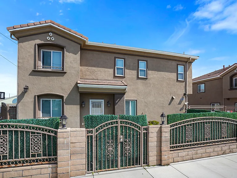 10562 Lexington St — Photo 30