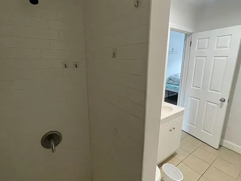 322 N Preston St #2 — Photo 3