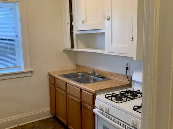 2820 Mayfield Rd, Cleveland, OH