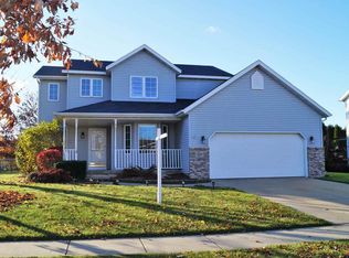 410 Trailside Dr, Deforest, WI 53532