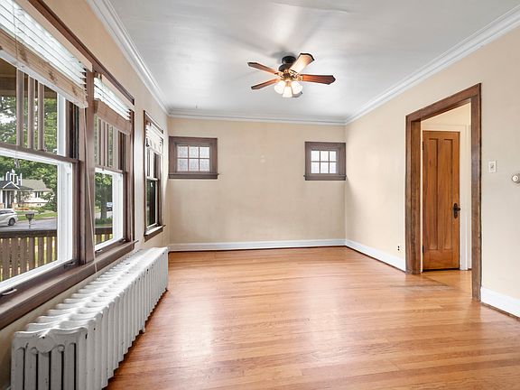 4th image of 17 N Chester Ave