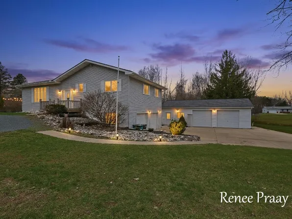 3830 Meadowbrook Ln, Hart, MI 49420