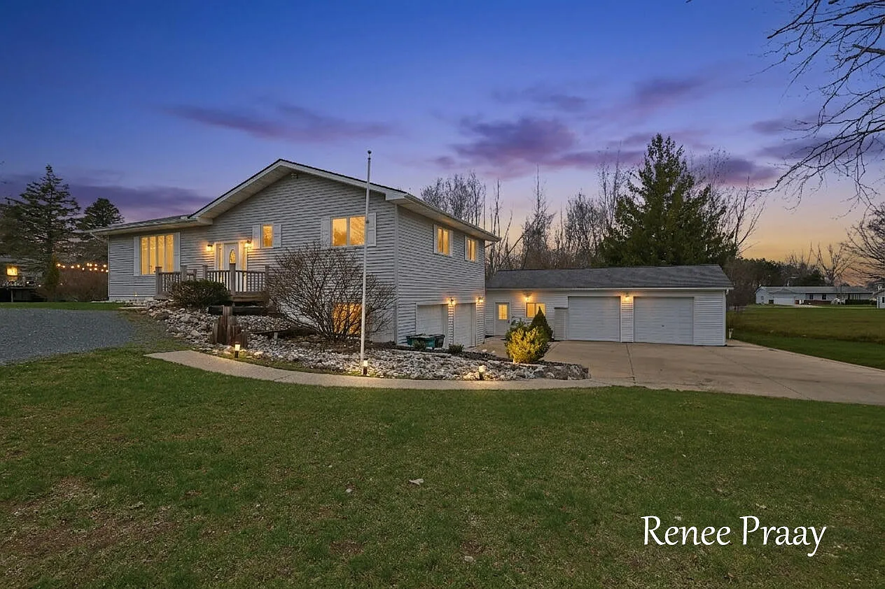 3830 Meadowbrook Ln photo 1
