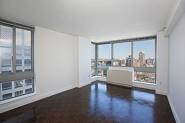 Rented by AIB Management Corp | media 21