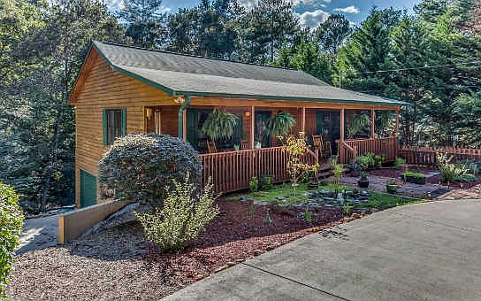 1st image of 750 Lemmon Ln S #3