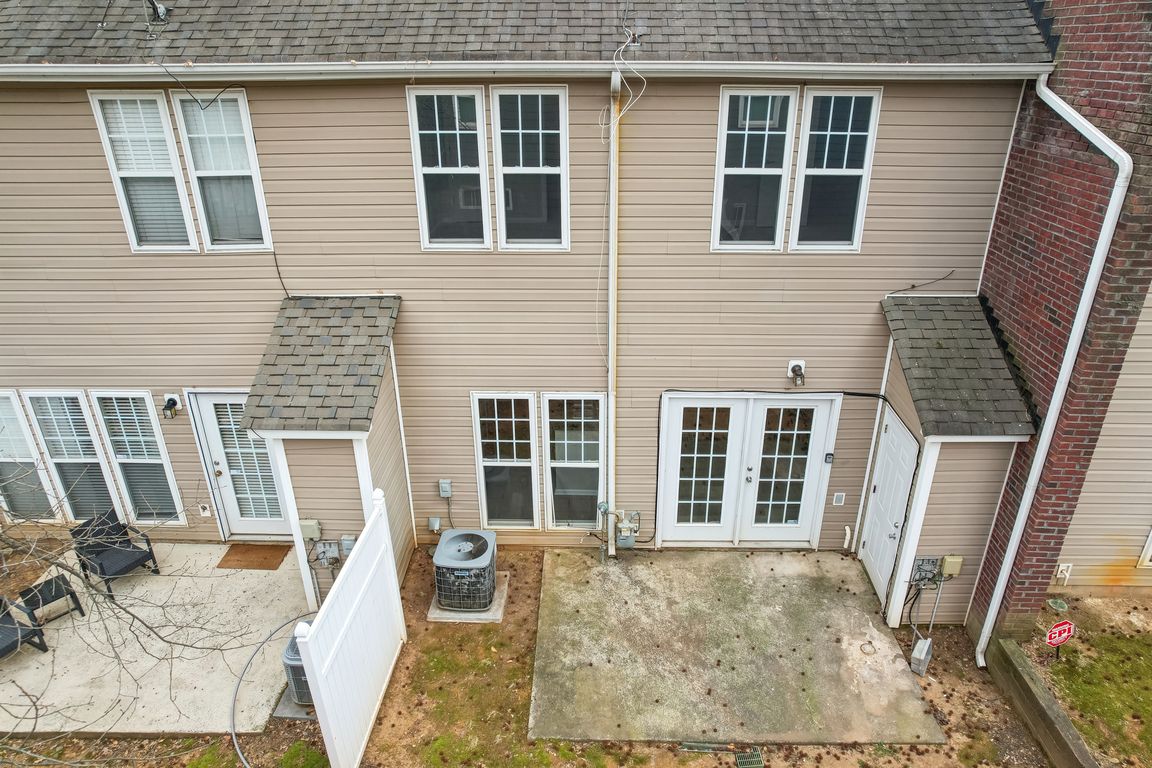 Uxbridge Woods Ct-042.jpg