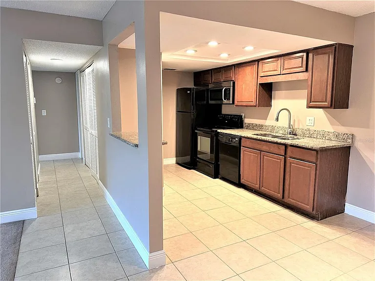 T-5057, 5057 VINELAND RD. — Photo 5