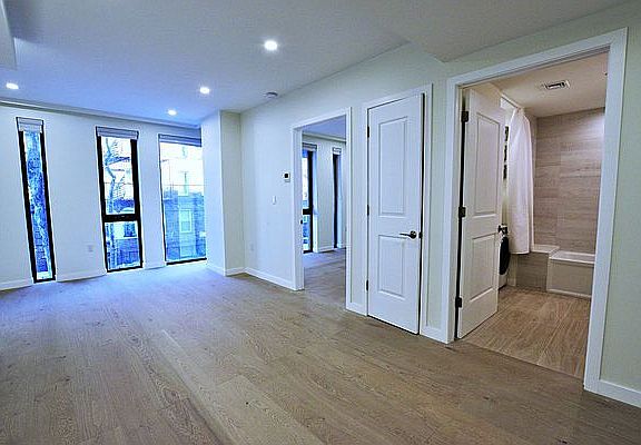 4th image of 41-26 44th St #2D