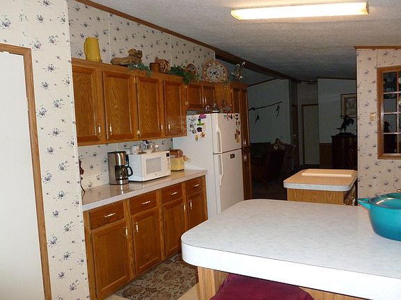 5th image of 11656 Hickory Dr