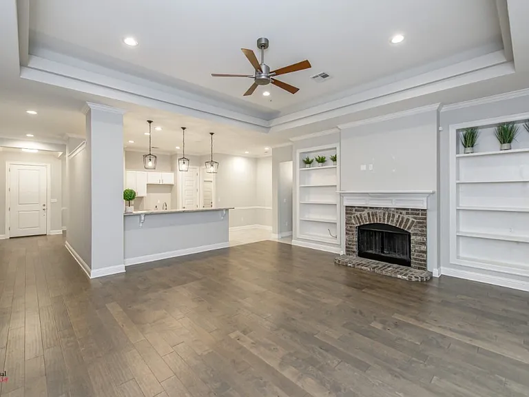 Living Area 2