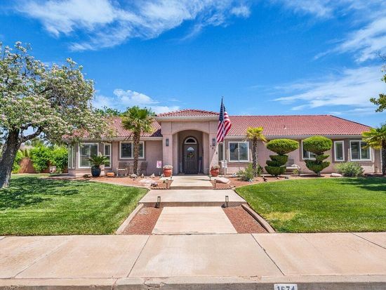 1674 N Lava Flow Dr, Saint George, UT 84770