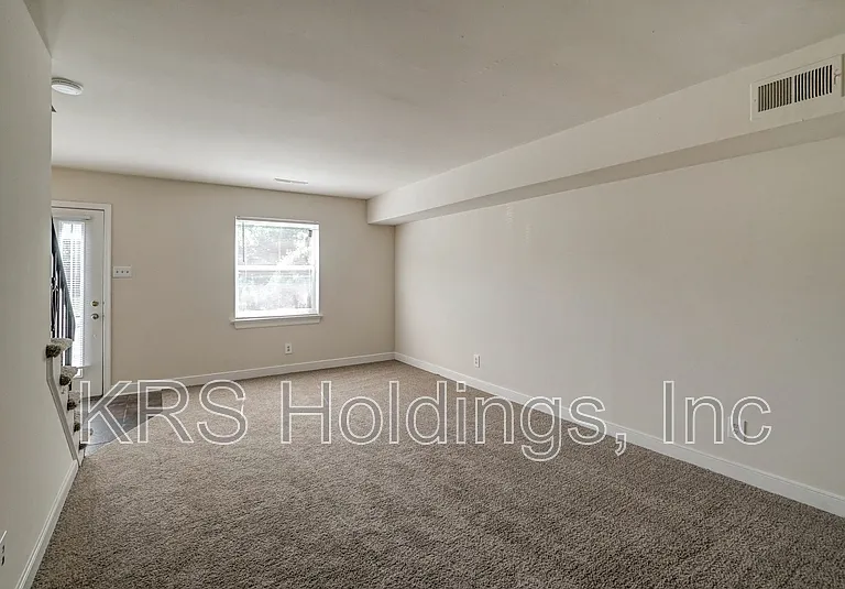 5211 Goolsby Ct — Photo 3
