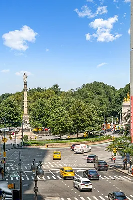 Rented by Compass | media 23