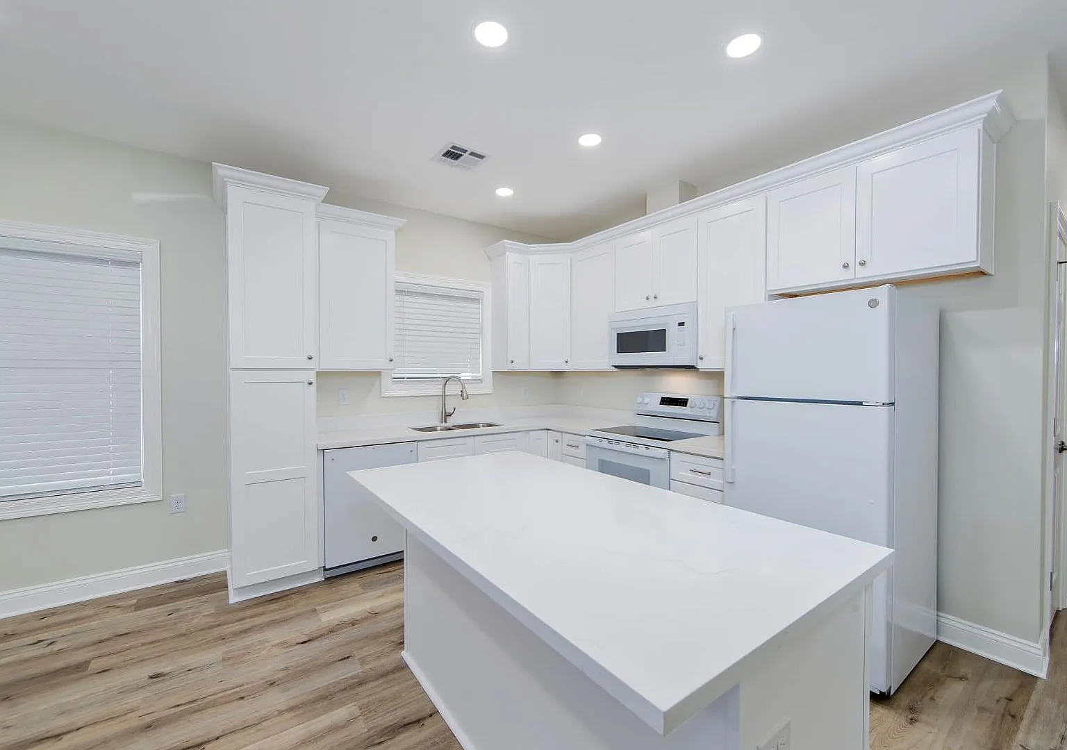 619 Magnolia Street - 619 A Magnolia — Photo 3