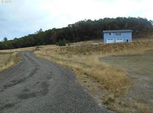 3221 Roberts Creek Rd, Roseburg, OR 97470