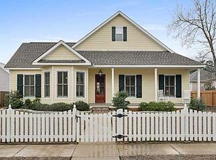 1431 Savannah St, Covington, LA 70433