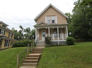 257 Lewis St, Burlington, WI 53105