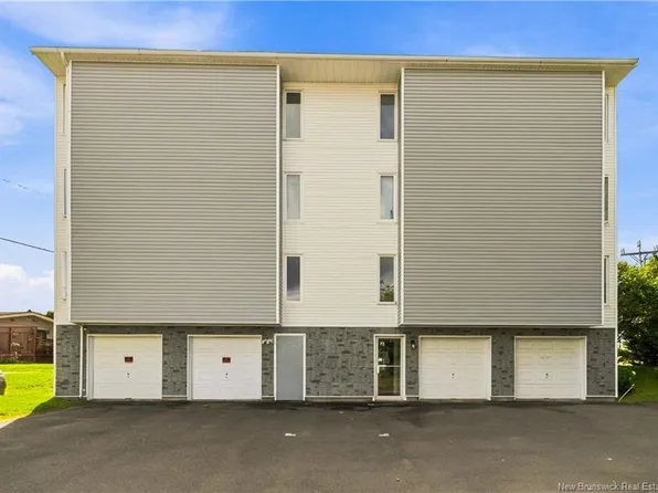 72 Kendra St Unit 1, Moncton, NB E1C 4J9
