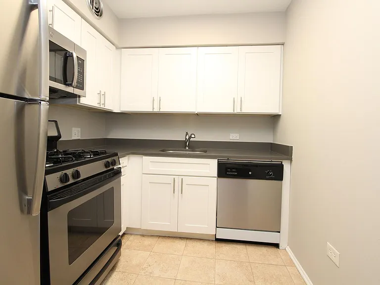 2230 N Orchard St #406 — Photo 6