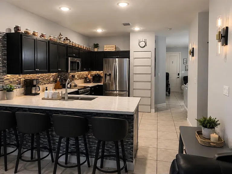 25320 SW 115th Ct #25320 — Photo 4