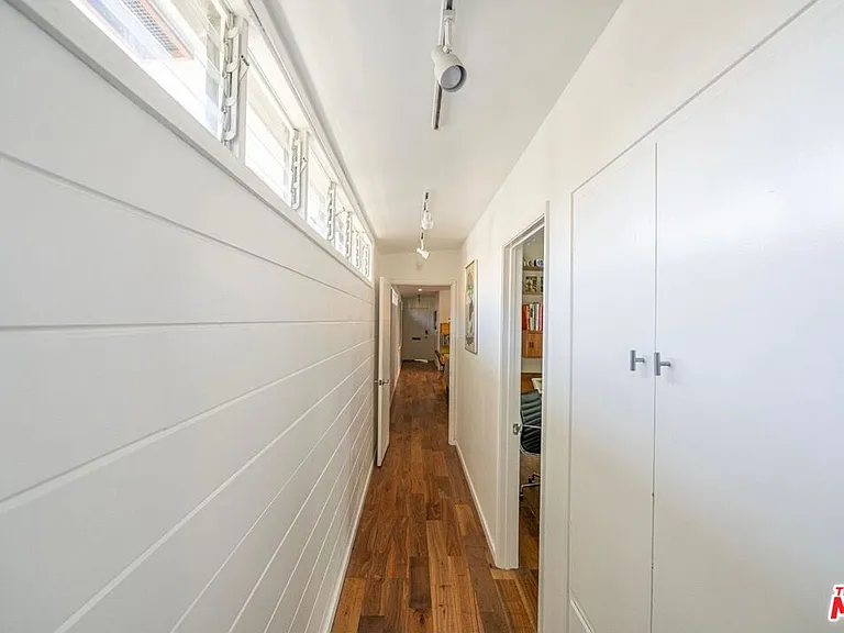 5715 Satsuma Ave — Photo 12