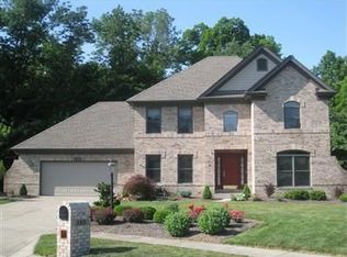 353 Pine Needle Ct, Dayton, OH 45440