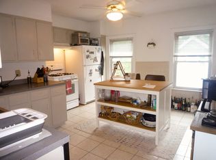 178 Richdale Ave APT 3R, Cambridge, MA 02140