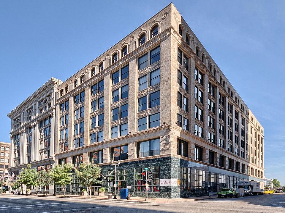 1st image of 901-907 Washington Ave #701