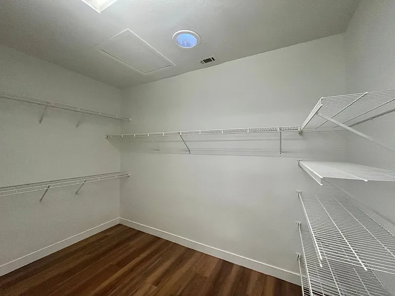 3816 Waynesvill St — Photo 37