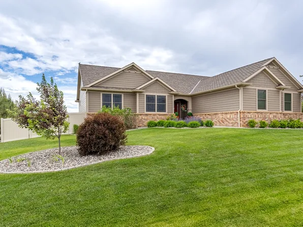 2071 Greenbriar Rd, Billings, MT 59105