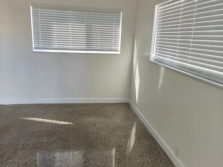 3060 SW 27th Ln #7 — Photo 11