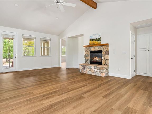 5th image of 457 Smith Flat Rd