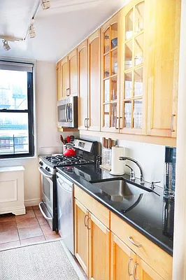 Rented by Douglas Elliman | media 7