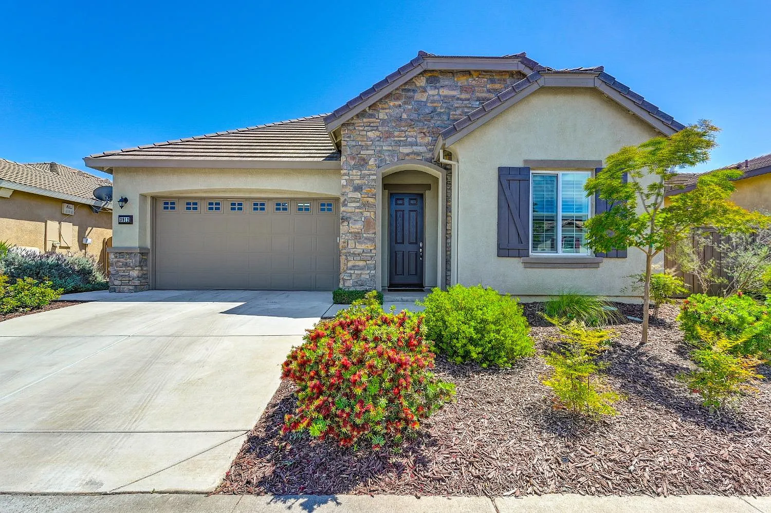 3912 Crete Island Ln photo 1