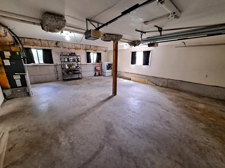 1316 S Woodlawn St — Photo 56