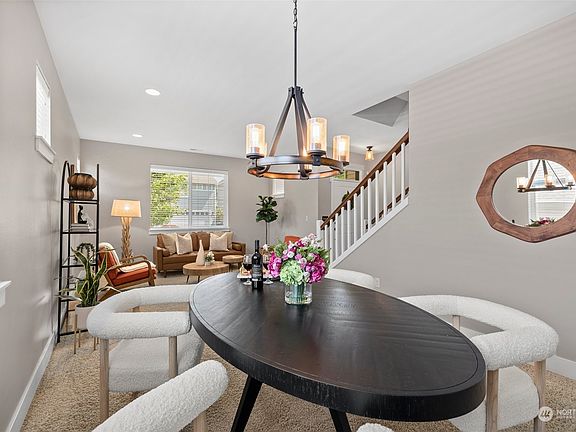 5th image of 9403 Hebner Avenue SE